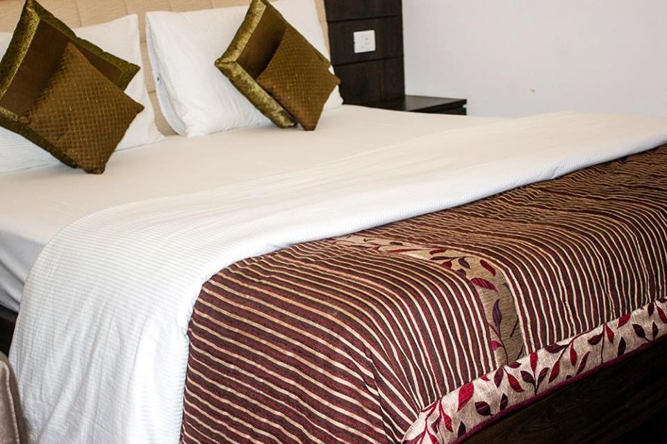 Rr Residency Hotel Delhi Kültér fotó