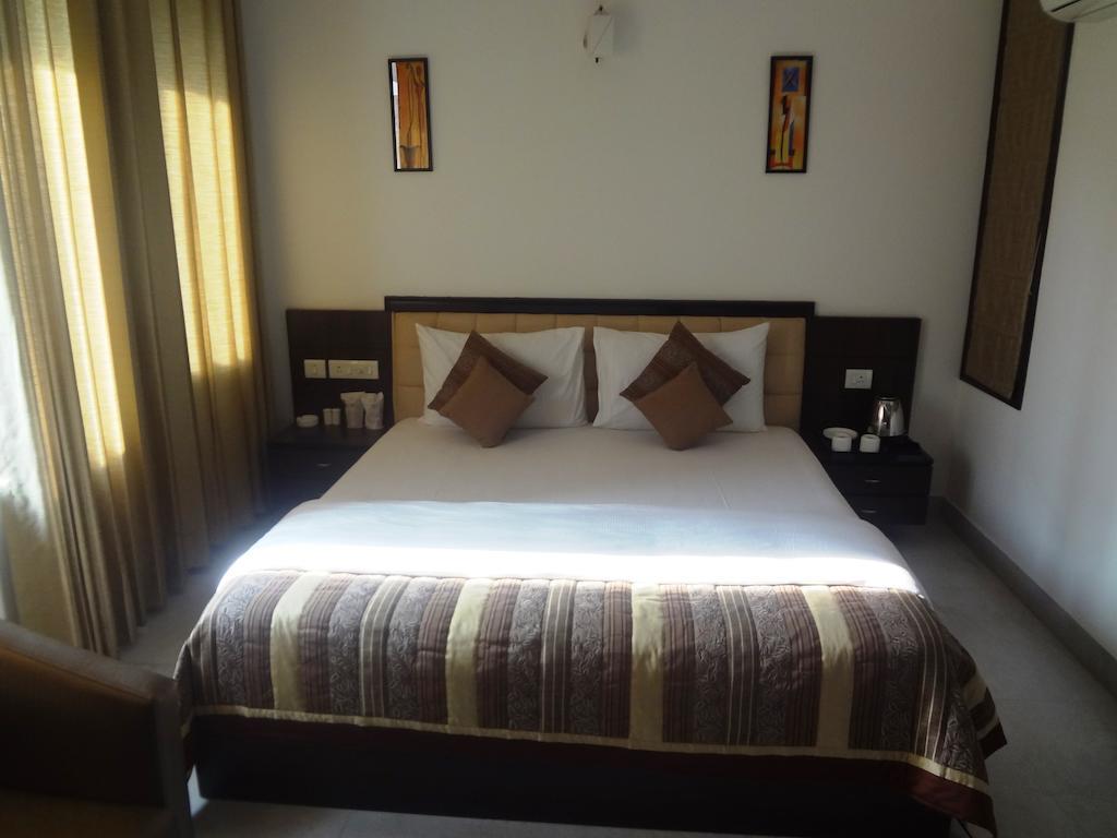 Rr Residency Hotel Delhi Szoba fotó