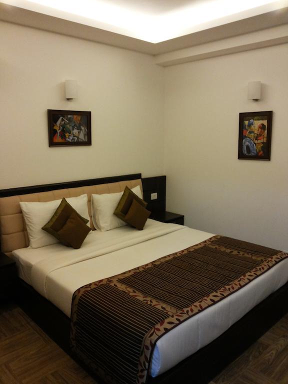 Rr Residency Hotel Delhi Szoba fotó