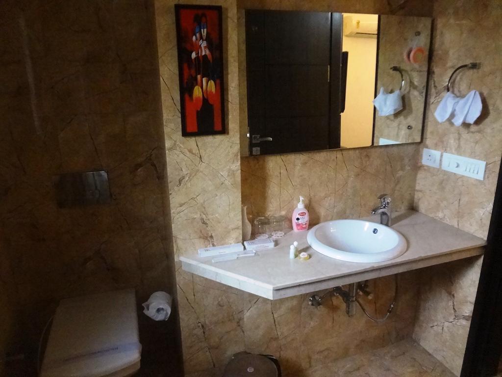 Rr Residency Hotel Delhi Kültér fotó